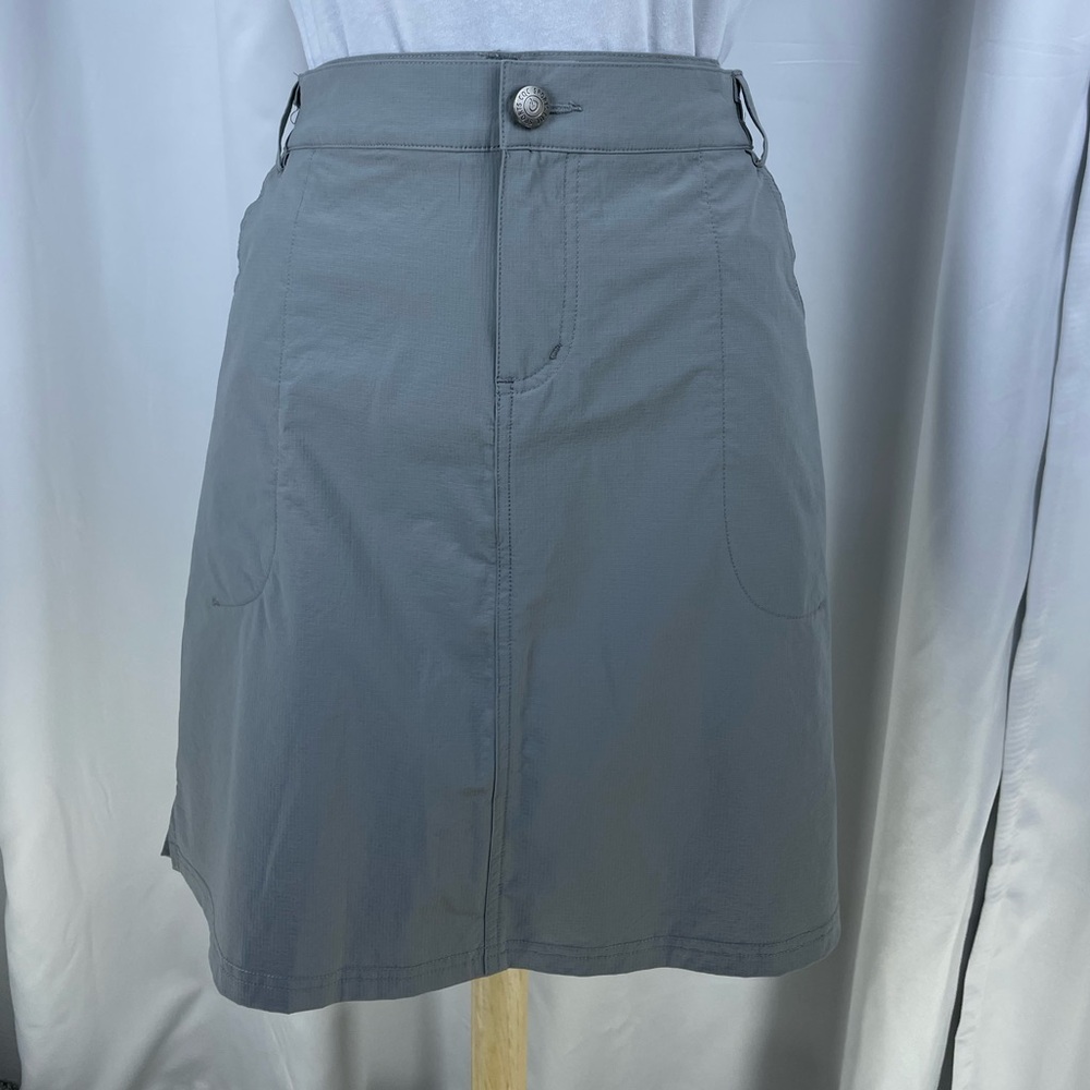 CQC Lightweight Nylon Quick-Dry Gray Five Pocket Women’s Skort - Sz. Large